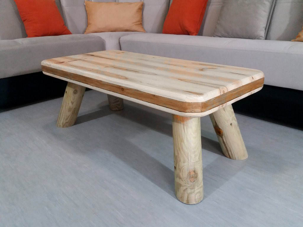 Mesa japonesa Sakai, tradicional con líneas sobrias, austeras y elegantes, de Nauzet
