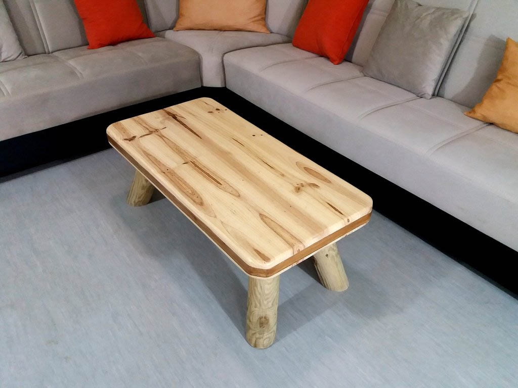 Mesa japonesa Sakai, tradicional con líneas sobrias, austeras y elegantes, de Nauzet