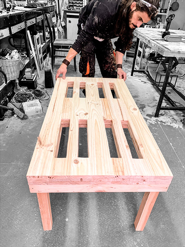 Nauzet, corazón de madera trabajando